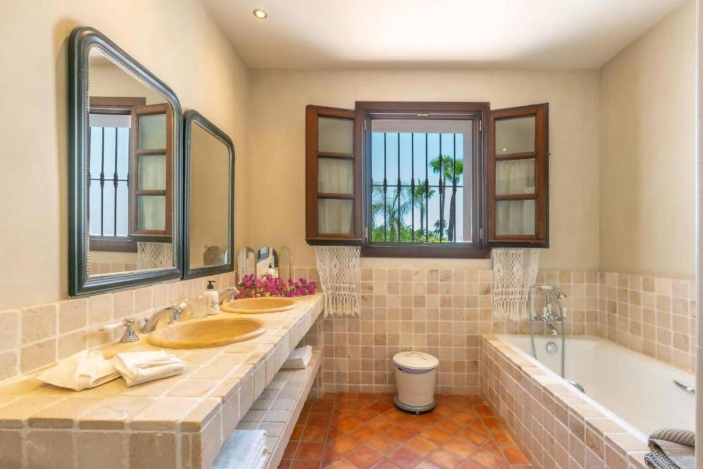 Villa Casa Sol Encantadora Villa Con Piscina Marbella Dış mekan fotoğraf